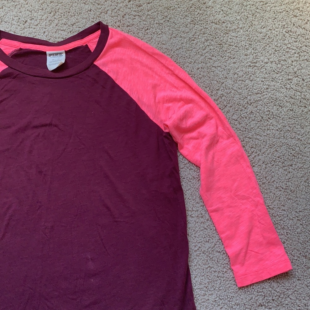 Victoria’s Secret Pink Baseball Tee Size XS - Picture 4 of 9